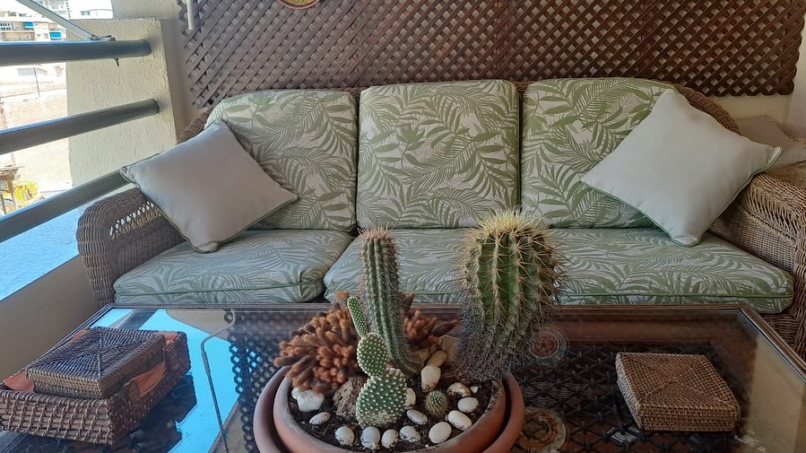 Before and after of dining room chair upholstery in Mijas Costa, furniture restoration